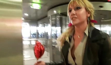 Sexo en el aceite con la niña-Kimber tetonas y tangas Lee