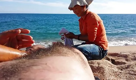 La mujer parece estar desnuda tetonas en camison fotos el juego de sexo