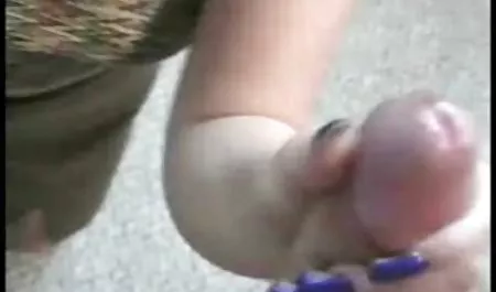 Mamada LÁGRIMAS Anal en la cuarentonas tetonas pista