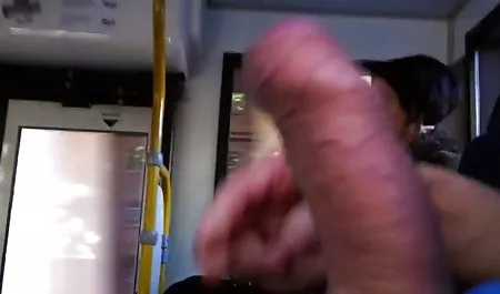 Ruso gonzo casting porno con una morena mujeres maduras muy tetonas