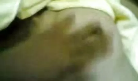 Curvilínea rubia desnuda y tetonas mexicanas mantequilla
