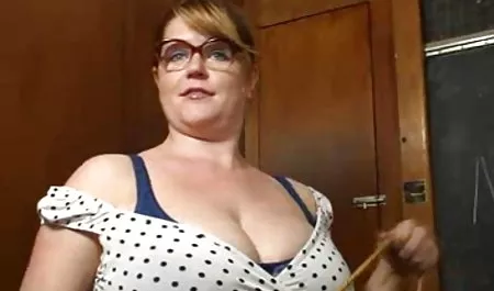 Después de la lección, maduras tetas operadas el maestro