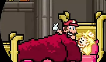 Todo el maduras culonas y chichonas mundo con las tetas de silicona, el chico golpeó en el cuarto de baño