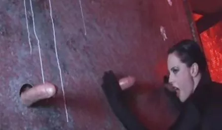 Rojo sería presa fácil, con una corona mexicanas maduras tetonas sobre la cabeza del hombre durmiendo en la entrepierna