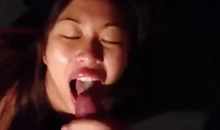 Lesbianas mujeres tetonas mayores con cuerpos sexy en la familia