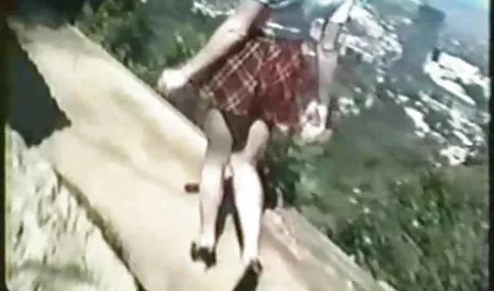 Colectivo de embalaje con la presión maduras tetas xxx