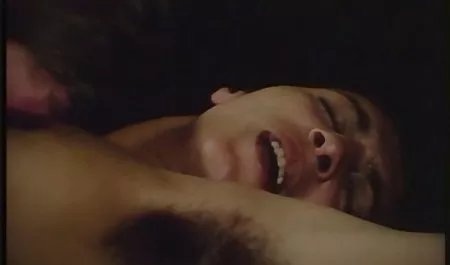 Hermosa, con maduras super tetudas el pelo oscuro saltó sobre compañeros polla