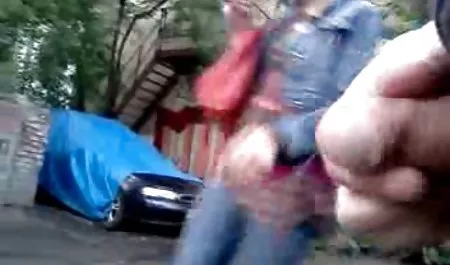 Rubia con gafas folla sobre sexo con maduras tetonas el sofá de cuero
