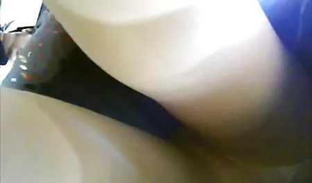 Morena con grandes sexual esponjas masturbándose en videos de tetas maduras la carretera