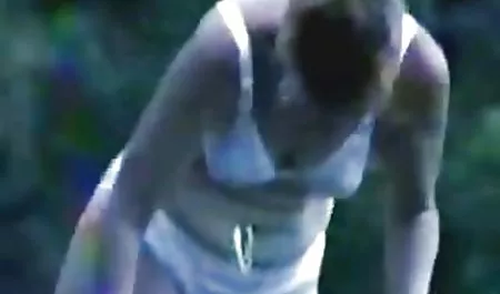 Hombres fuertes dos tetonas maduras rusas agujeros Blancos Babu y que está lleno de semen